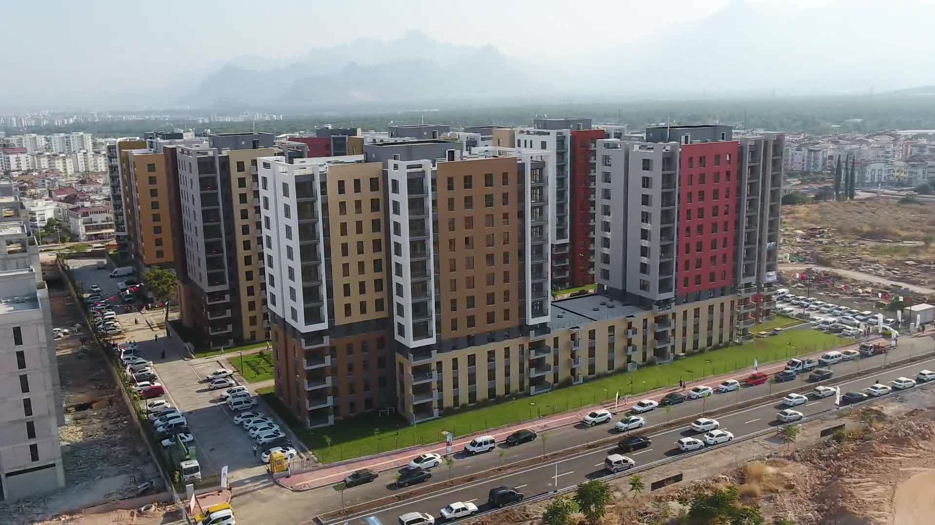 KEPEZ-SANTRAL'DE TARİHİ GÜN: 460 DAİRENİN ANAHTARI, TESLİM EDİLDİ