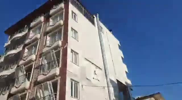 BAĞIMSIZ MADEN İŞ SENDİKASI UZMANI ERKALKAN, SAMANDAĞ’DA: "KOORDİNASYON SIFIR. KENDİ BİLDİĞİMİZ MADENCİ TEKNİKLERİMİZ İLE KURTARMA ÇALIŞMALARINA DEVAM EDİYORUZ"