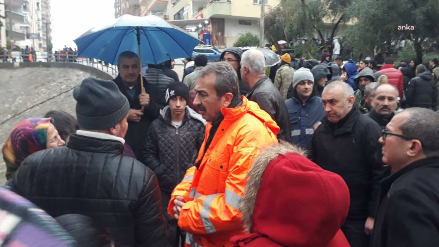 ÇUKUROVA BELEDİYE BAŞKANI ÇETİN: “FELAKETİN ÜSTESİNDEN DAYANIŞMA İLE GELECEĞİZ”