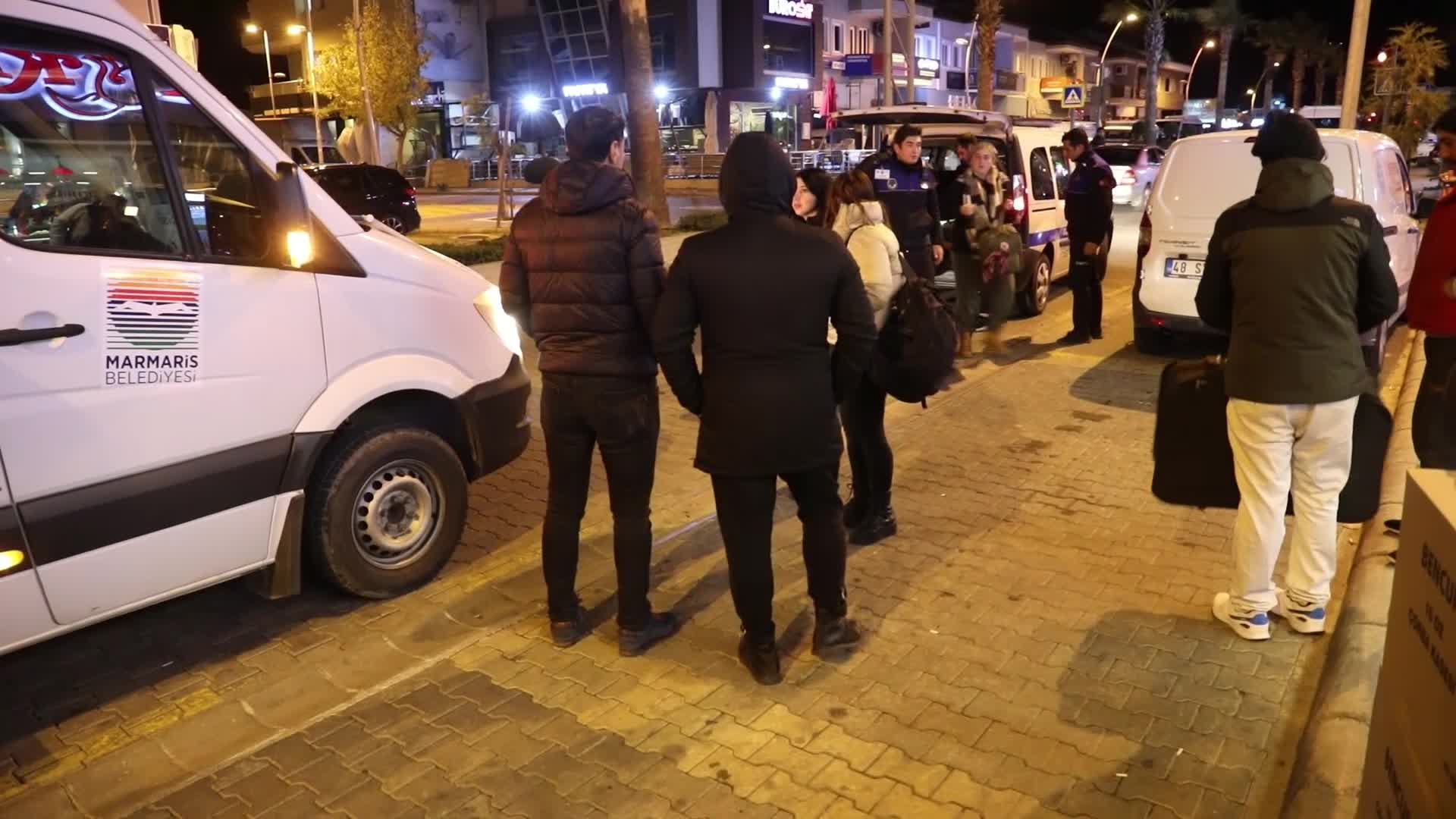 MARMARİSLİ AŞÇILAR, AFET BÖLGESİ HATAY İSKENDERUN'A HAREKET ETTİ