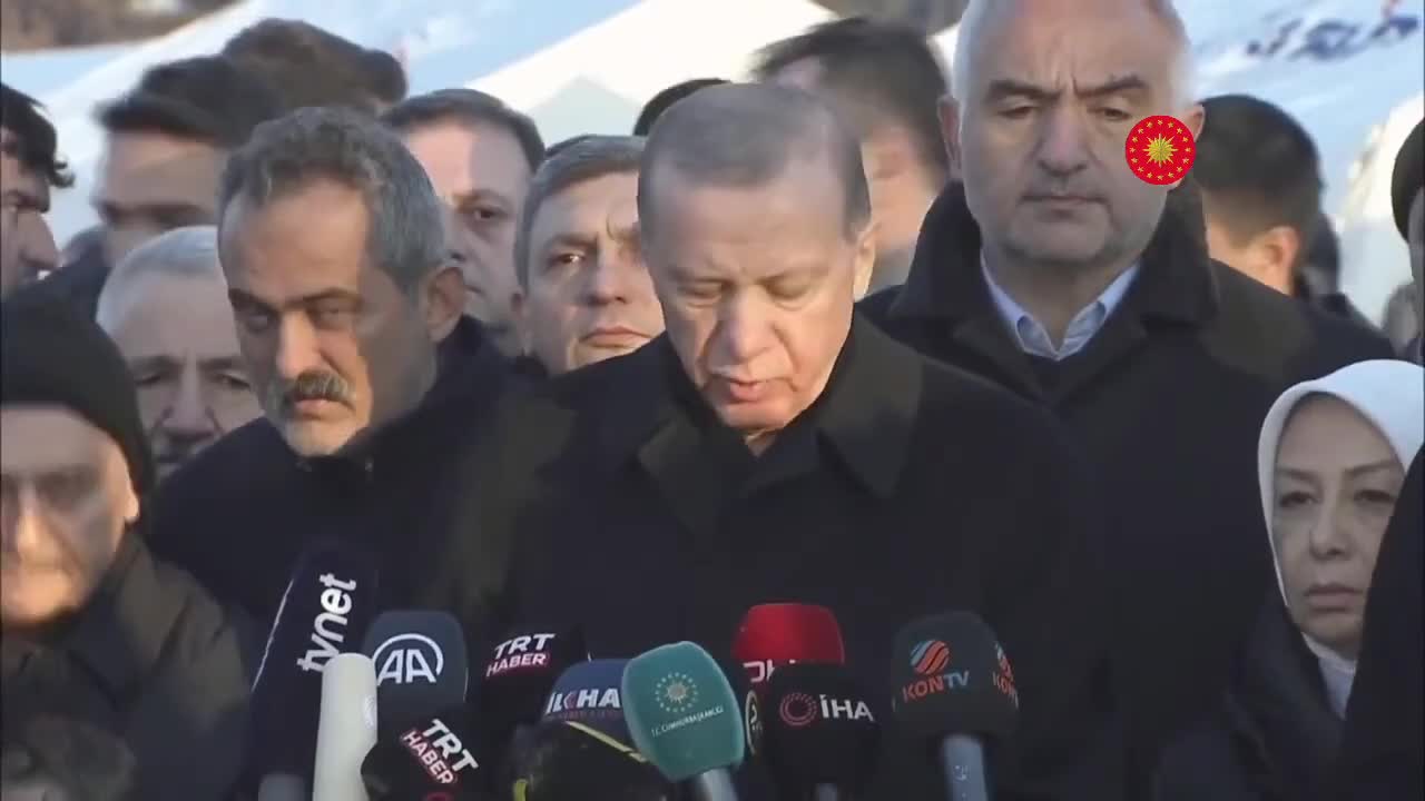 ERDOĞAN, 10 ŞUBAT SAAT 17.20’DE AÇIKLADI: HAYATINI KAYBEDEN VATANDAŞLARIMIZIN SAYISI ÜLKE GENELİNDE 19 BİN 388’E, YARALI KURTARILANLARIN SAYISI 77 BİN 711’E ULAŞTI