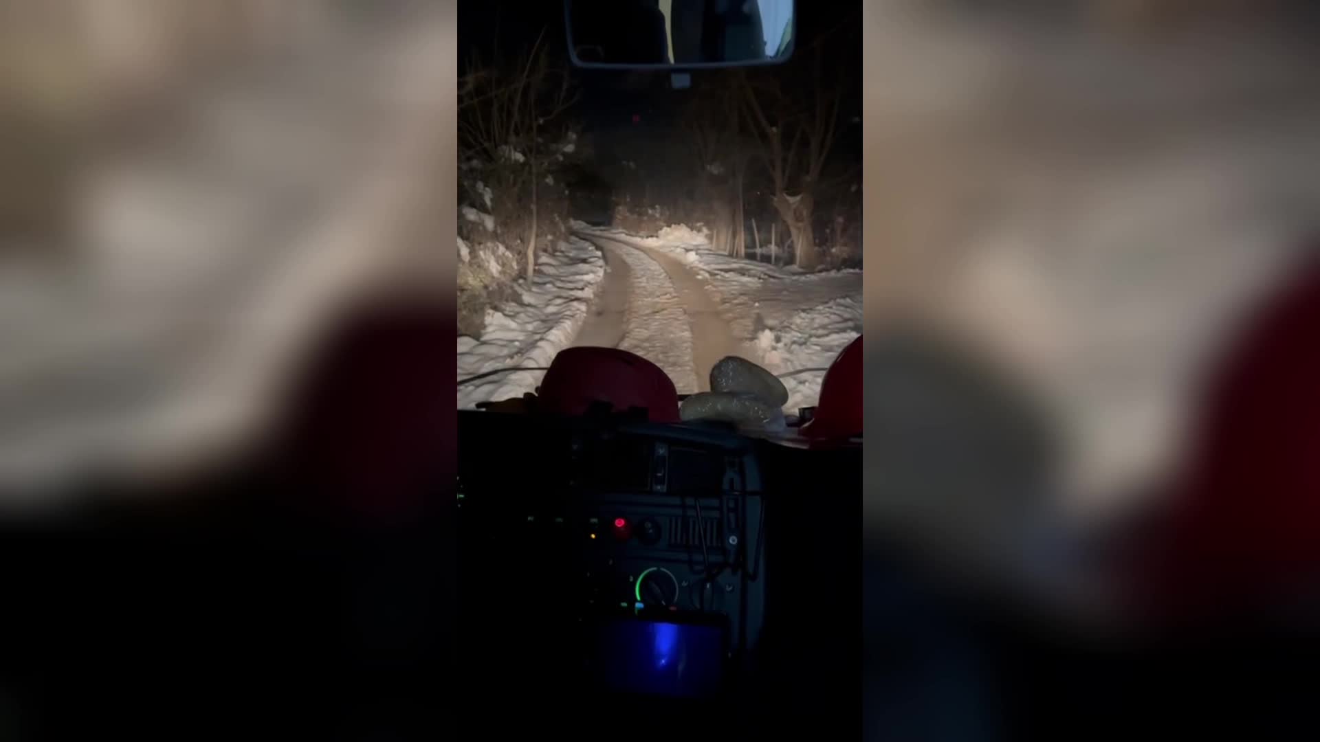 MALATYA'DA ARAMA KURTARMA ÇALIŞMALARINA KATILAN KARACA: "YAŞAM ALANLARI YOK, BİNALAR UN UFAK OLMUŞ”