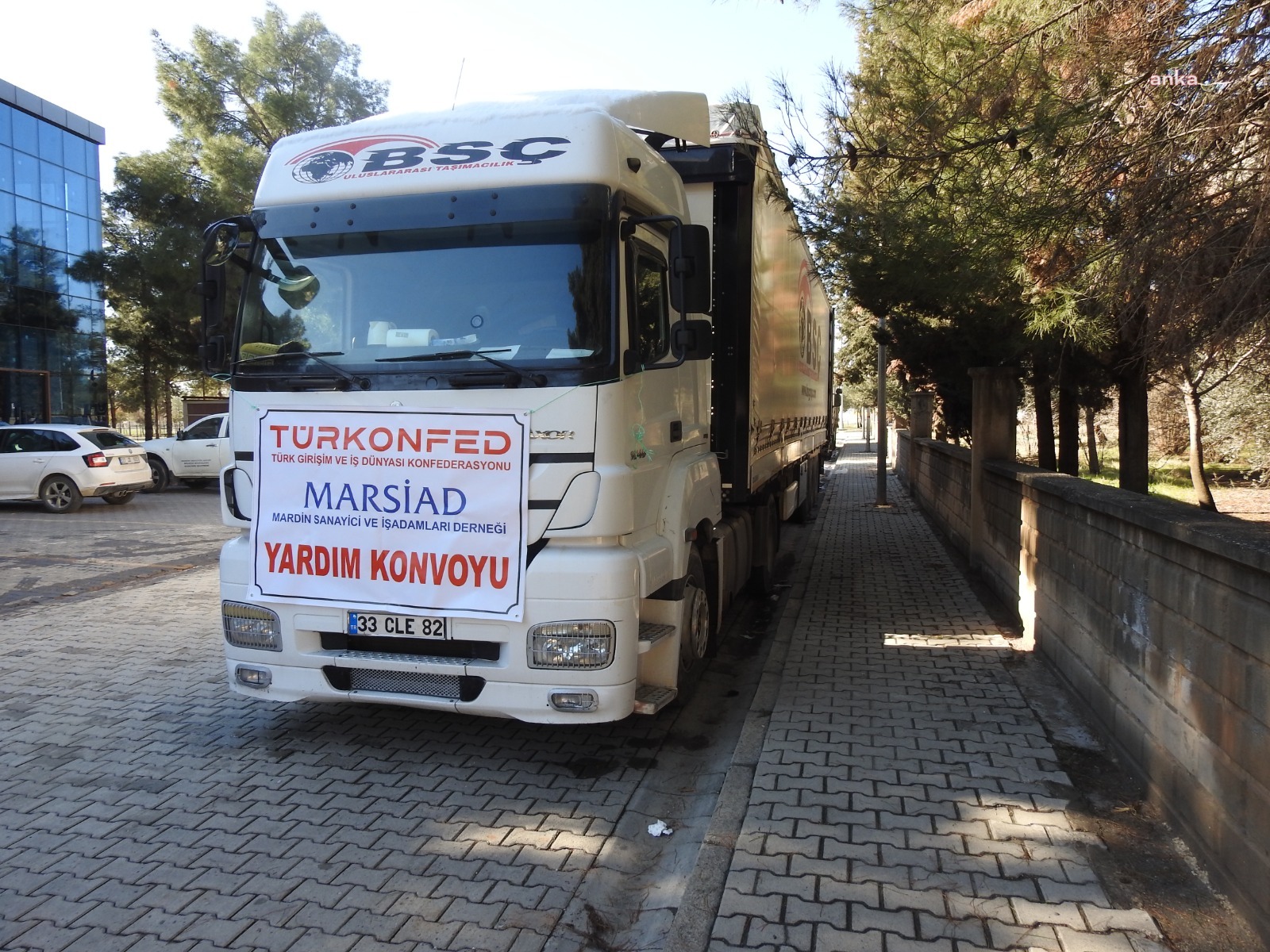 TURKONFED, DEPREM BÖLGESİNE 166 TIR, 391 BARINMA KONTEYNERİ VE ÇOK SAYIDA İHTİYAÇ MALZEMESİ GÖNDERDİ