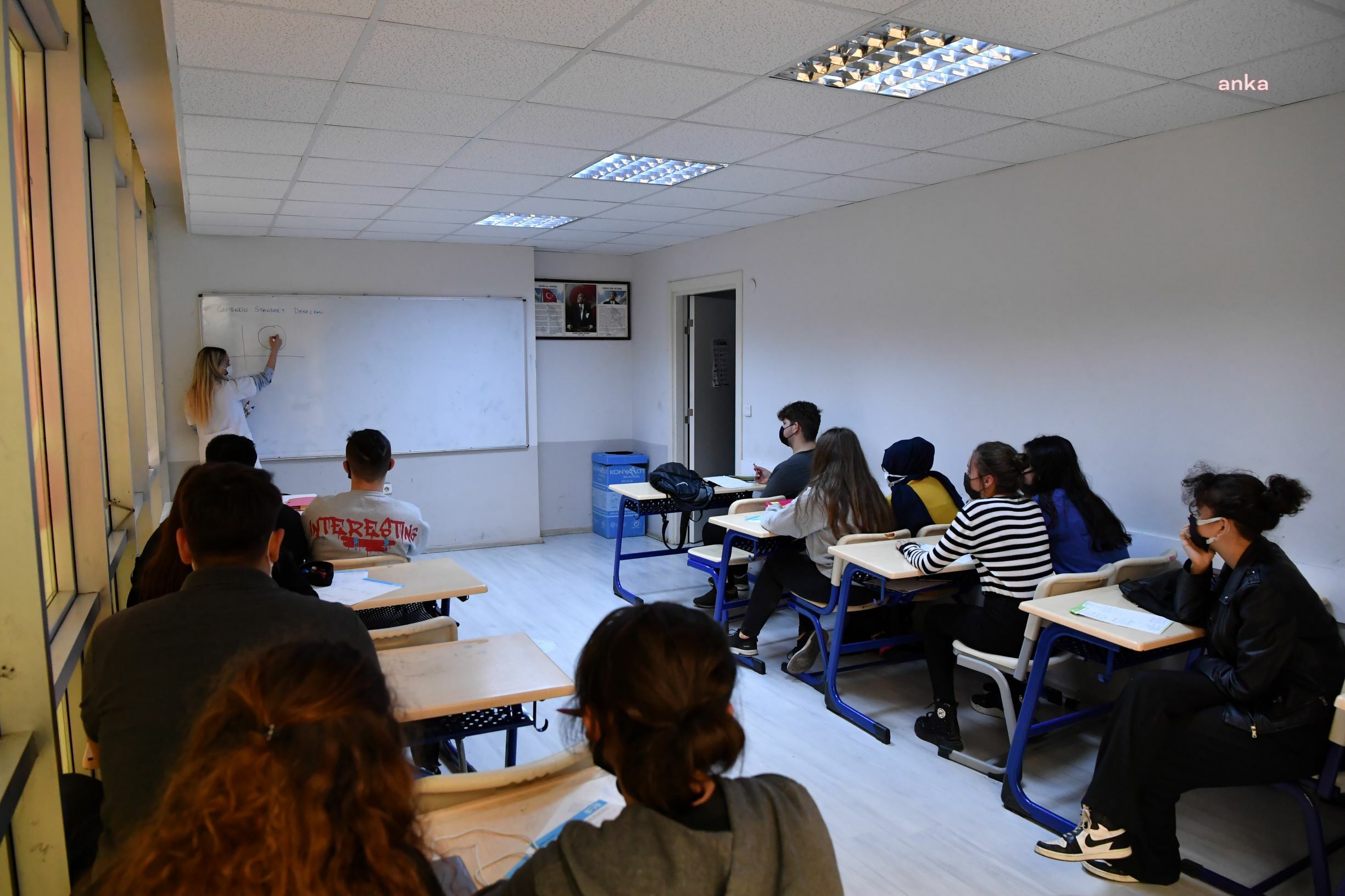 KONYAALTI’NDA DEPREMZEDE ÇOCUKLARA VE GENÇLERE EĞİTİM DESTEĞİ