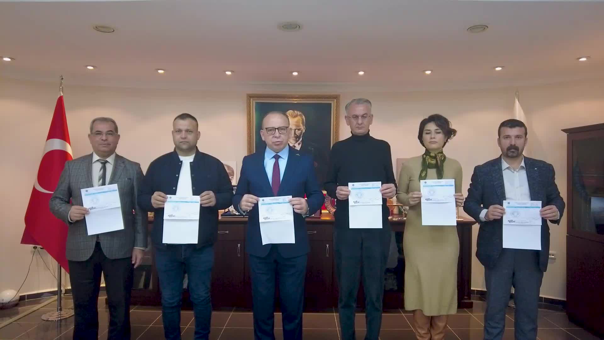 TURGUTLU BELEDİYESİ, DEPREMZEDELER İÇİN NAKDİ BAĞIŞ KAMPANYASI BAŞLATTI