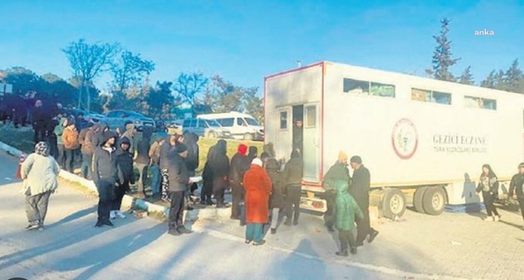 TÜRK ECZACILAR BİRLİĞİ ÜYESİ PROF. DR UZBAY: "DEPREM BÖLGESİNDE 25 SAHRA ECZANESİNDEN ÜCRETSİZ İLAÇ TEMİN EDİLİYOR"