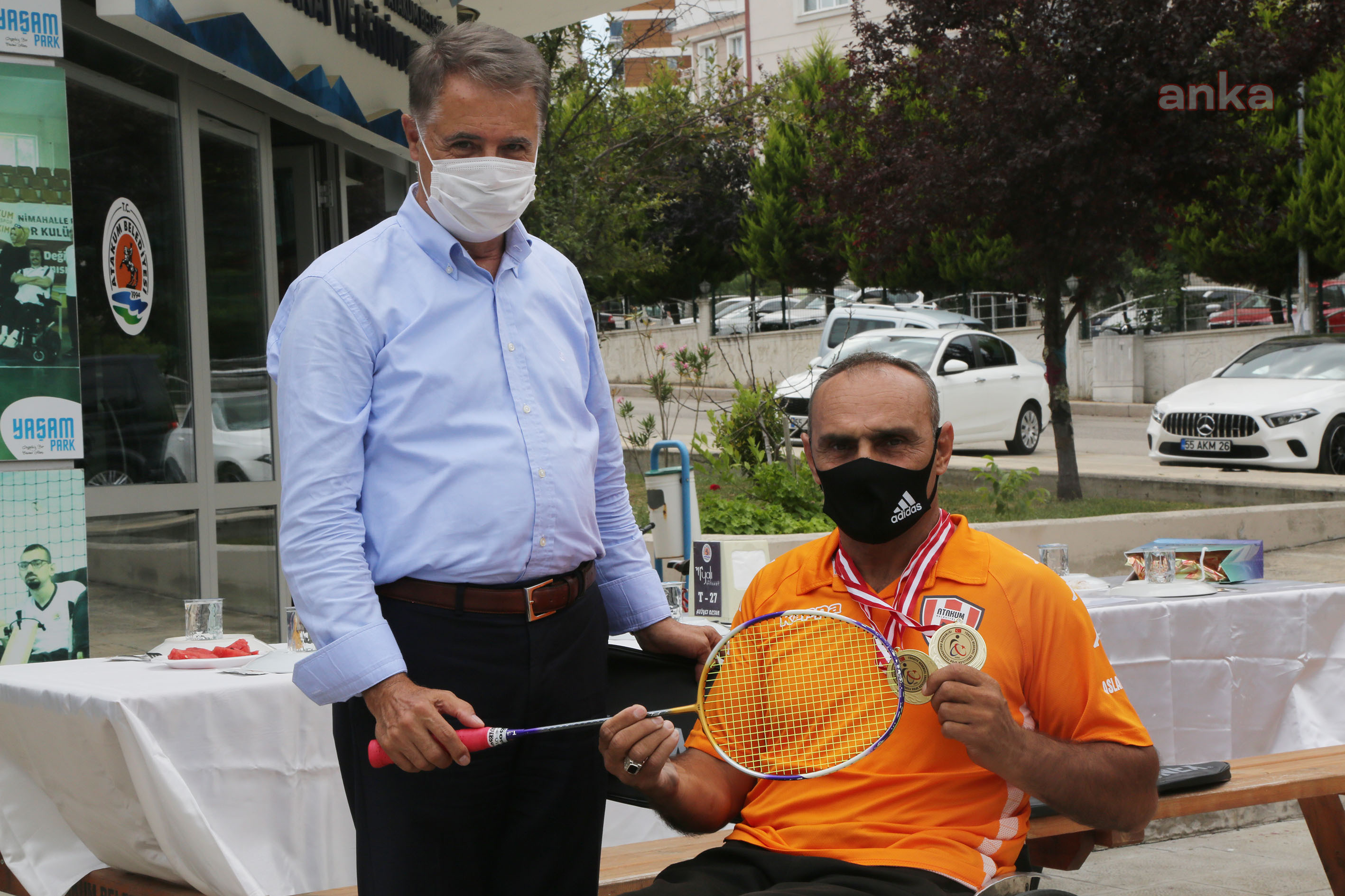 ATAKUM BELEDİYE BAŞKANI DEVECİ'DEN ENGELSİZ RAKETLERE ŞAMPİYONLUK ÖDÜLÜ
