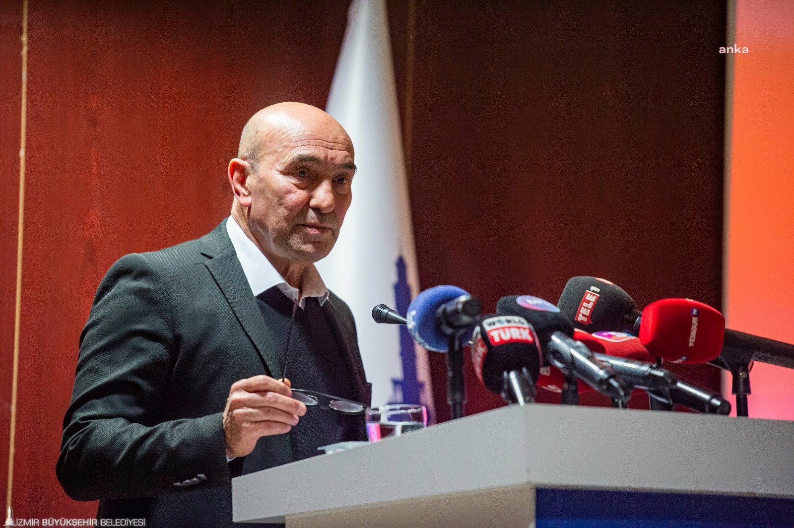 TUNÇ SOYER: HİLTON OTELİ'Nİ DEPREMZEDELERİMİZİN KULLANIMINA AÇIYORUZ