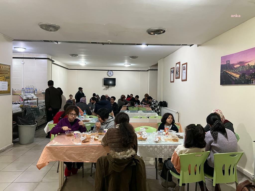 DEPREMZEDELER İZMİR BÜYÜKŞEHİR BELEDİYESİ’NİN SOSYAL TESİSLERİNE YERLEŞTİRİLDİ