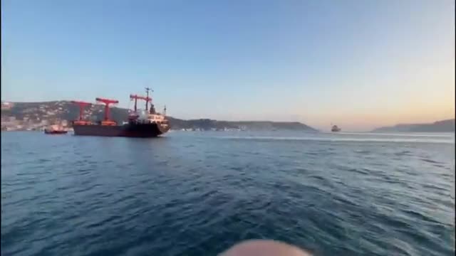 YENİKÖY AÇIKLARINDA MAKİNE ARIZASI YAPAN “SK FRIENDSHIP” ADLI GEMİ KURTARILDI