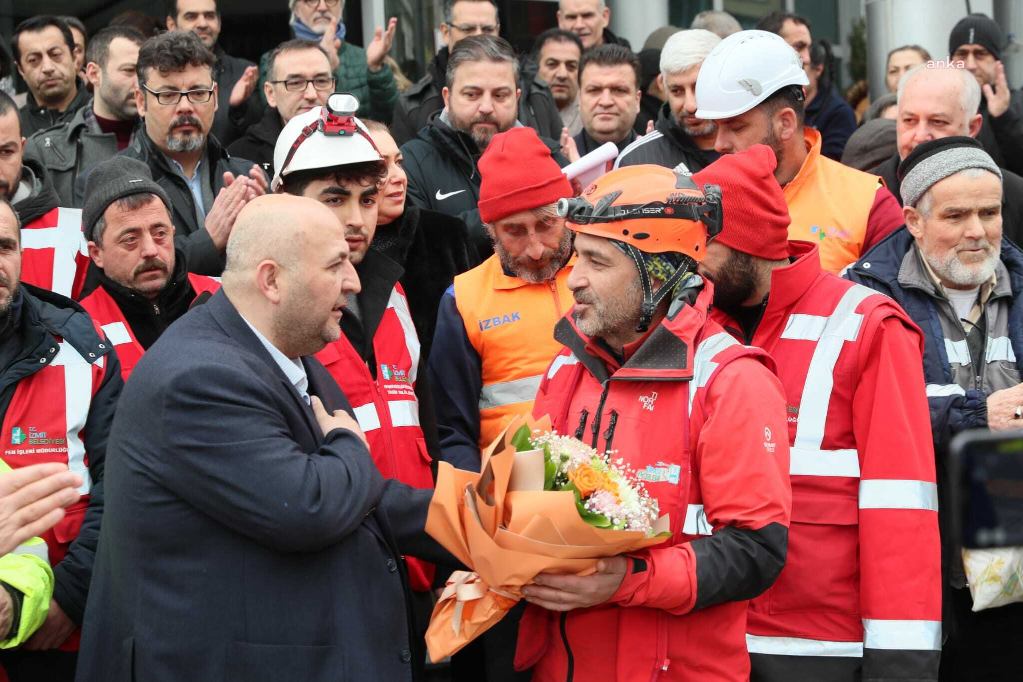 İZBAK EKİBİ, DEPREM BÖLGESİNDEN İZMİT'E DÖNDÜ