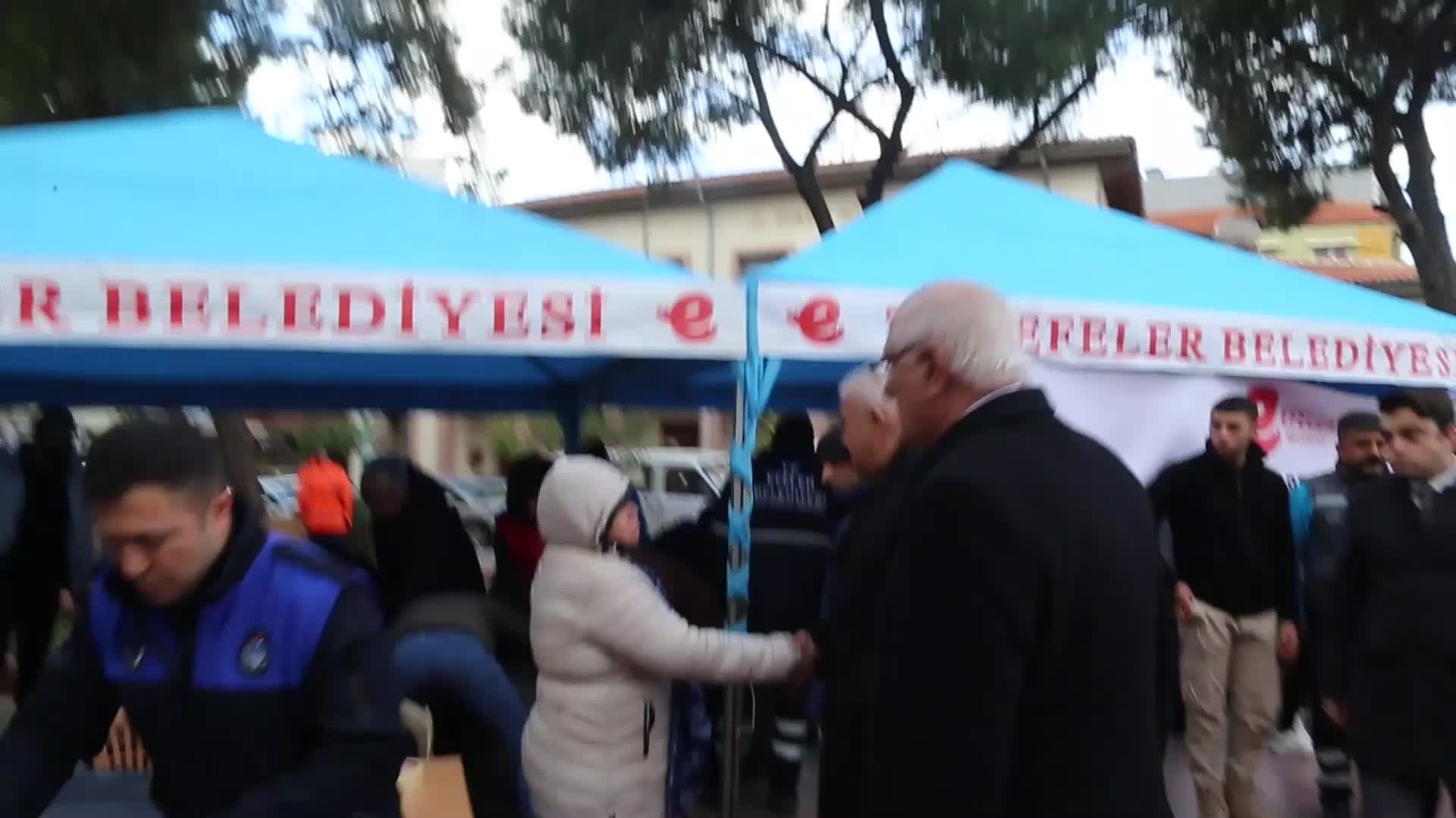 EFELER, DEPREMZEDELERİN YANINDA OLMAYI SÜRDÜRÜYOR