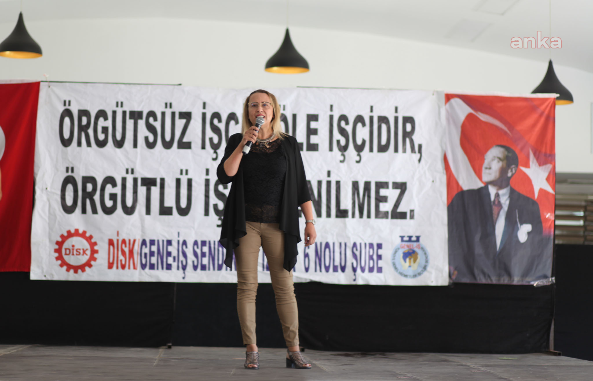 BAYRAKLI BELEDİYE BAŞKANI SANDAL, ÇALIŞANLARLA BAYRAMLAŞTI