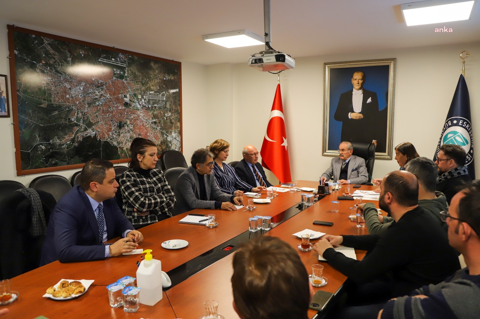 ESKİŞEHİR’DE AFET BÖLGESİNDEKİ İHTİYAÇLAR VE SON DURUM DEĞERLENDİRİLDİ