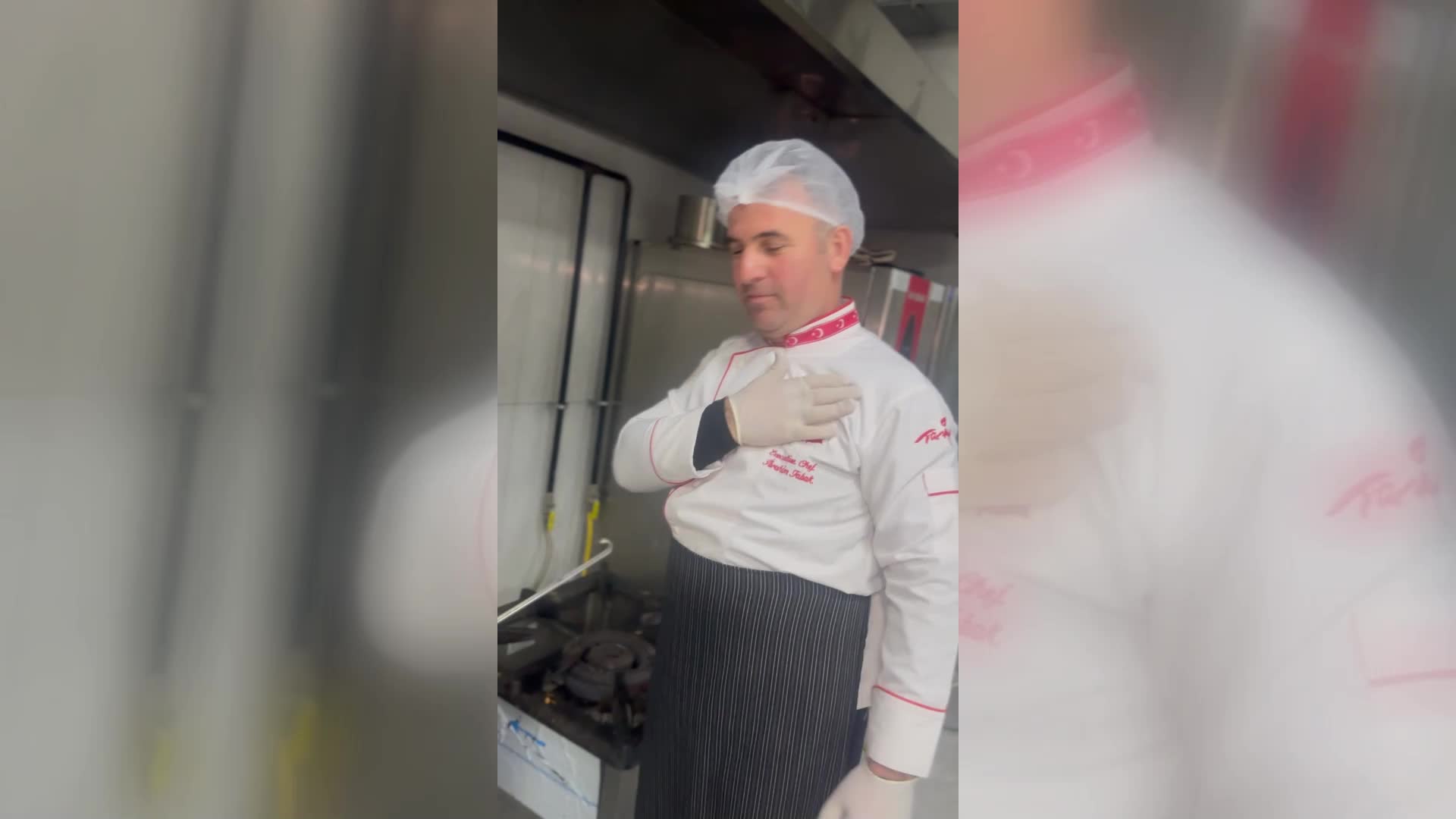 MARMARİSLİ AŞÇILAR, AFET BÖLGESİNDE DEPREMZEDELER İÇİN ÇALIŞIYOR