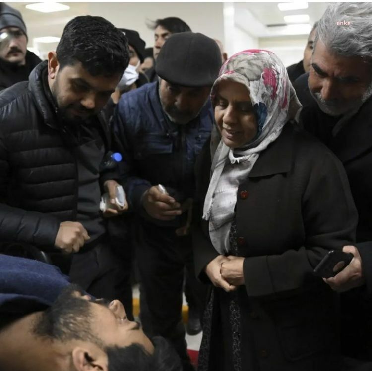 HATAY’DAKİ MUCİZE KURTULUŞ, KUŞADASI BELEDİYESİ’Nİ SEVİNCE BOĞDU