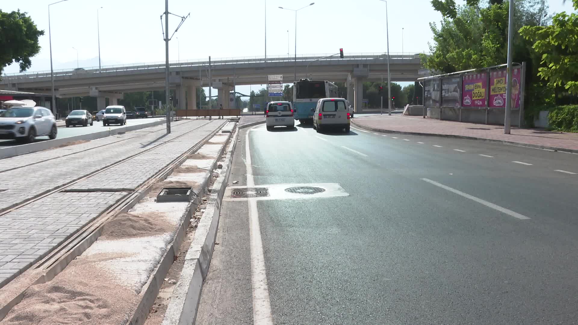 ANTALYA BÜYÜKŞEHİR, 3.ETAP RAYLI SİSTEM ÇALIŞMALARI ARALIKSIZ DEVAM EDİYOR