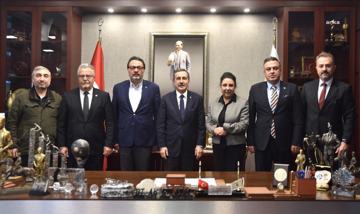 TEPEBAŞI BELEDİYE BAŞKANI ATAÇ, MİLLET İTTİFAKI’NIN İL TEMSİLCİLERİYLE BİR ARAYA GELDİ