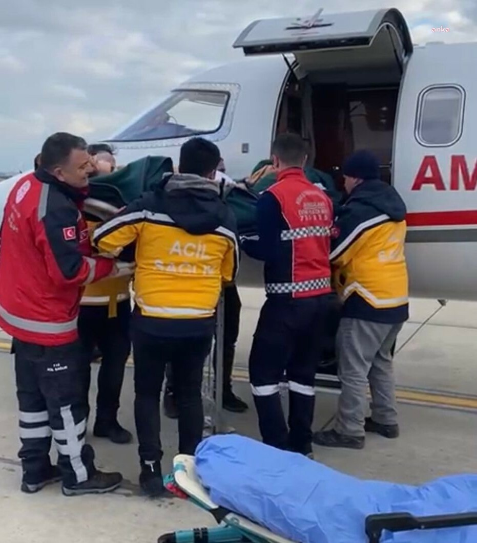 İSTANBUL VALİSİ YERLİKAYA: DEPREM BÖLGELERİNDEN GELEN VE HASTANELERİMİZDE TEDAVİ ALTINA ALINAN 9 BİN 875 HASTAMIZDAN 8 BİN 618'İ TABURCU OLDU