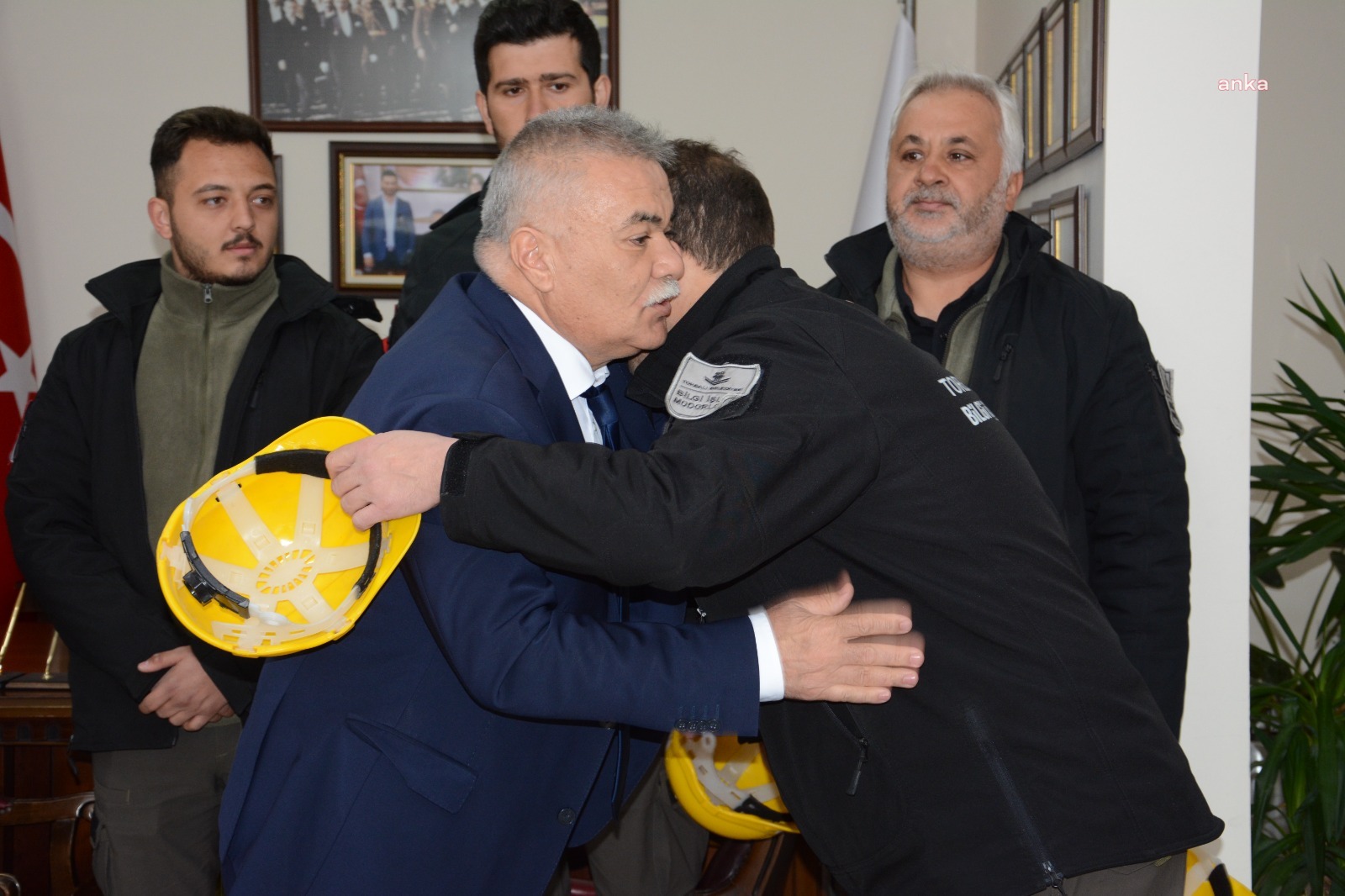 TORBALI BELEDİYESİ EKİBİ DEPREM BÖLGESİNDEN İLÇEYE DÖNDÜ
