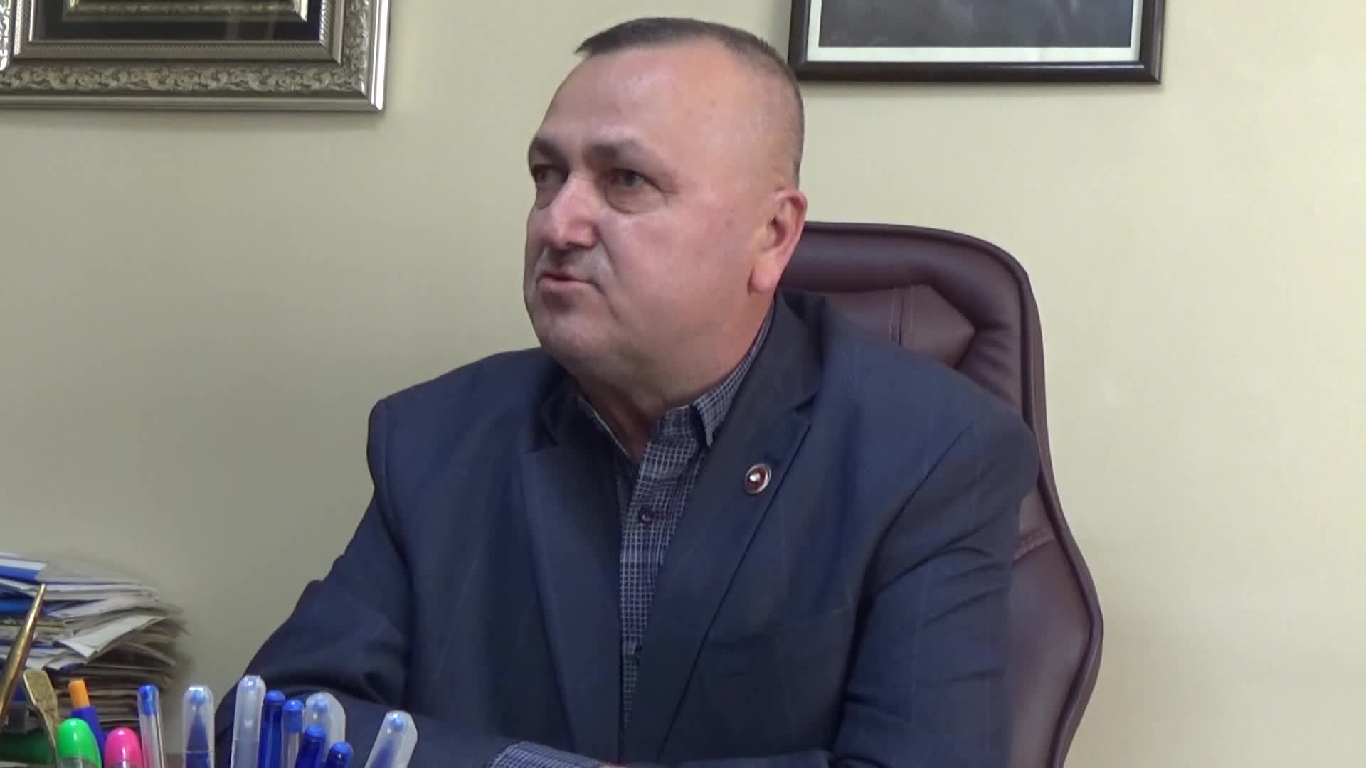 EDİRNE MERKEZ VE SÜLOĞLU SÜT ÜRETİCİLERİ BİRLİĞİ BAŞKANI SUİÇMEZ'DEN SANAYİCİNİN SÜT FİYATINI DÜŞÜRMESİNE TEPKİ: "BU SÜTÜ BULAMAYACAKLAR, İNSANLAR KESTİRECEK"