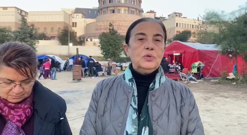 İSKENDERUN YENİ DEVLET HASTANESİ ÇÖKME RİSKİNE KARŞI BOŞALTILDI… SUZAN ŞAHİN: YAPILDIĞI SIRADA DA YERİ KONUSUNDA TARTIŞMALAR VARDI. ZEMİNİN KAYDIĞI VE BU SEBEPLE BURAYA OTURTULAMAYACAĞI SÖYLENDİ