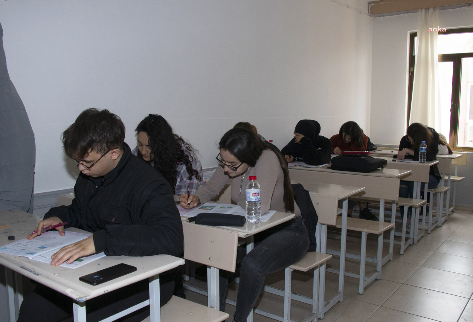 MERSİN BÜYÜKŞEHİR BELEDİYESİ, DEPREMZEDE ÖĞRENCİLERİ KURS MERKEZLERİ’NDE SINAVA HAZIRLIYOR