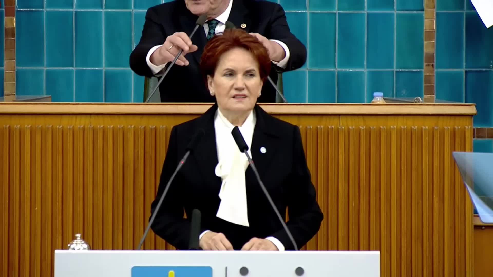 AKŞENER: “SAYIN ERDOĞAN, SEN İSTEDİĞİN KADAR ‘KADER PLANI’ DİYEREK KENDİ BECERİKSİZLİĞİNE KILIF ARA; BU FELAKETİN YEGANE SORUMLUSU SENSİN, SEN”