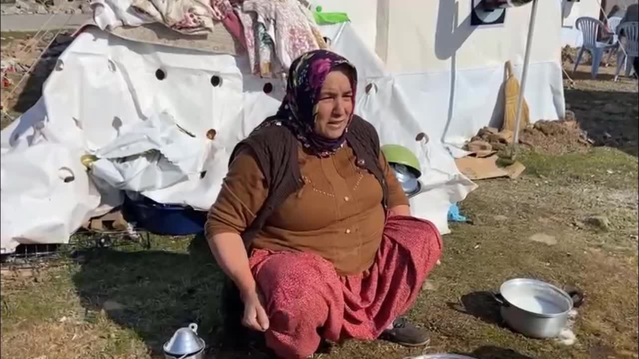 KAHRAMANMARAŞLI DEPREMZEDE: ÇADIRA İHTİYACIMIZ VAR. AFAD’A GİDİYORUZ, ÇADIR BULAMIYORUZ