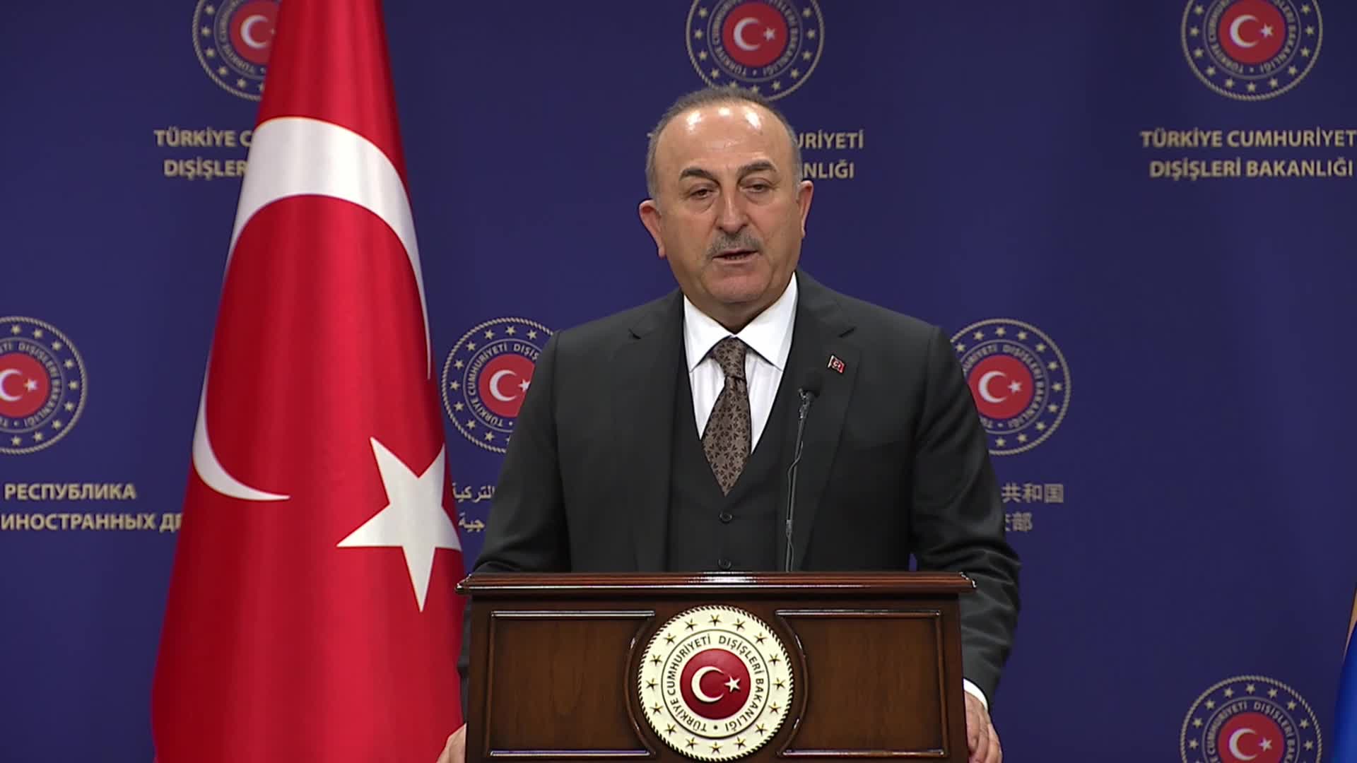 MEVLÜT ÇAVUŞOĞLU: "ÇADIR ÖNEMLİ AMA YENİ KONUTLAR YAPILANA KADAR VATANDAŞLARIMIZA DAHA İYİ İMKANLAR SUNMAK İSTİYORUZ"