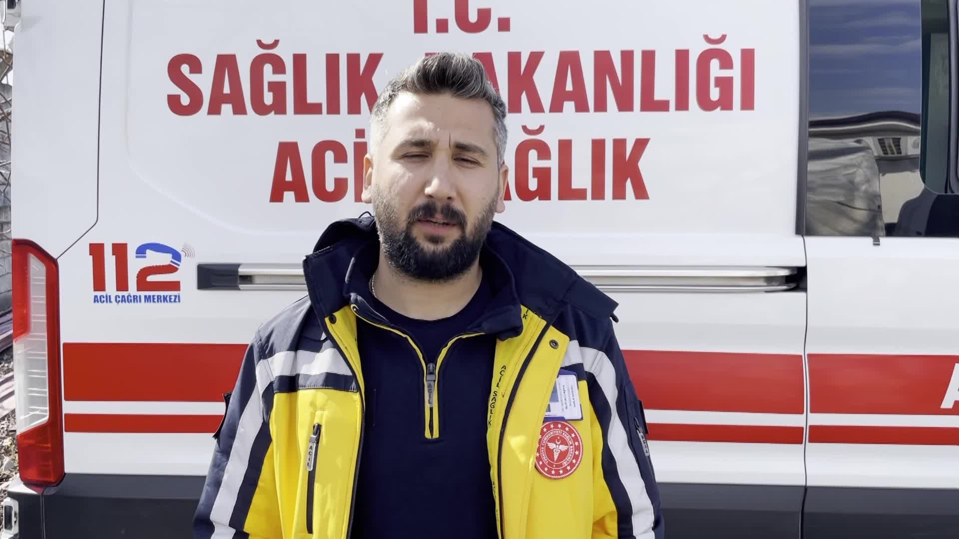 HATAY’DA DEPREMİN YARALARINI SARMAYA ÇALIŞAN SAĞLIK ÇALIŞANLARI TÜKENME NOKTASINDA: “DEPREM BÖLGESİNDEKİ SAĞLIK PERSONELLERİNE ACİLEN İDARİ İZİN VERİLMELİDİR”