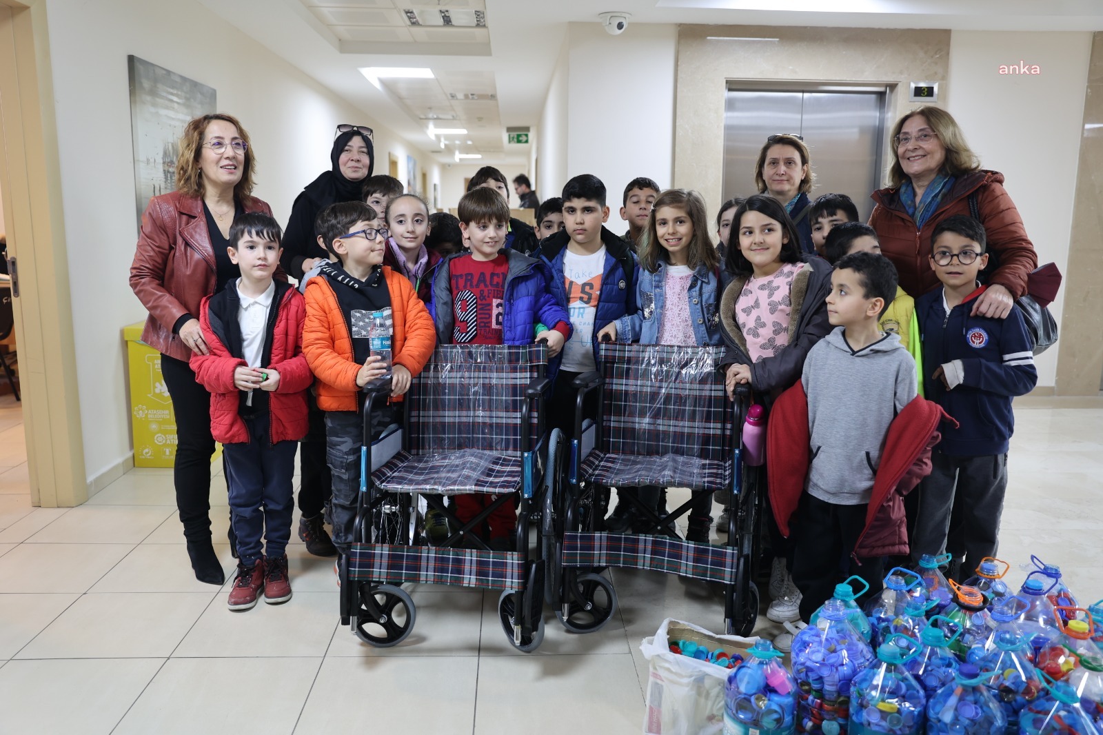 ATAŞEHİRLİ ÇOCUKLARDAN DEPREMZEDE YURTTAŞLARA DESTEK