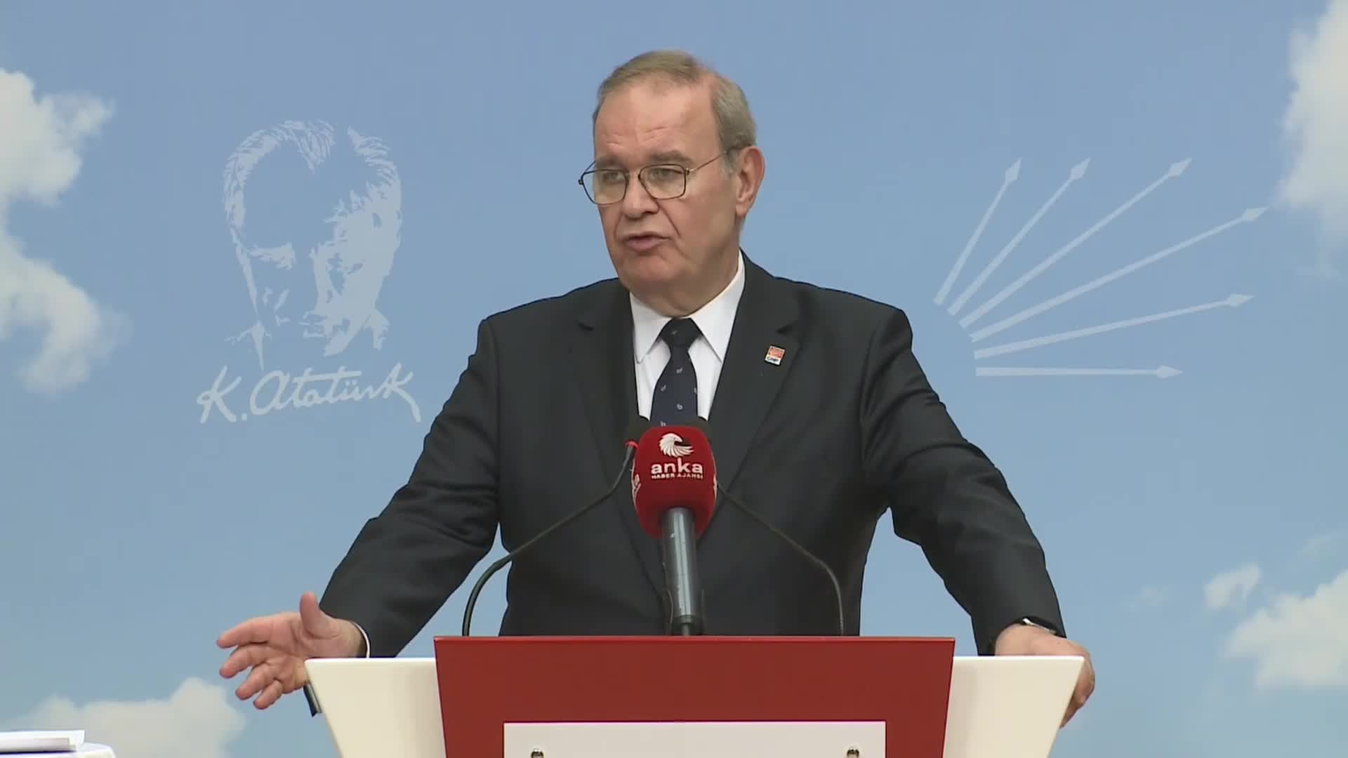 FAİK ÖZTRAK: 21 YILDIR ÜLKENİN BAŞINDA, ŞİMDİ ÇIKMIŞ, HİÇ SIKILMADAN, ‘1 YIL DAHA BANA GÖREV VERİN’ DİYEREK KENDİNİ ACINDIRMAYA ÇALIŞIYOR. HADİ ORADAN. ARTIK ÇEK GİT ERDOĞAN