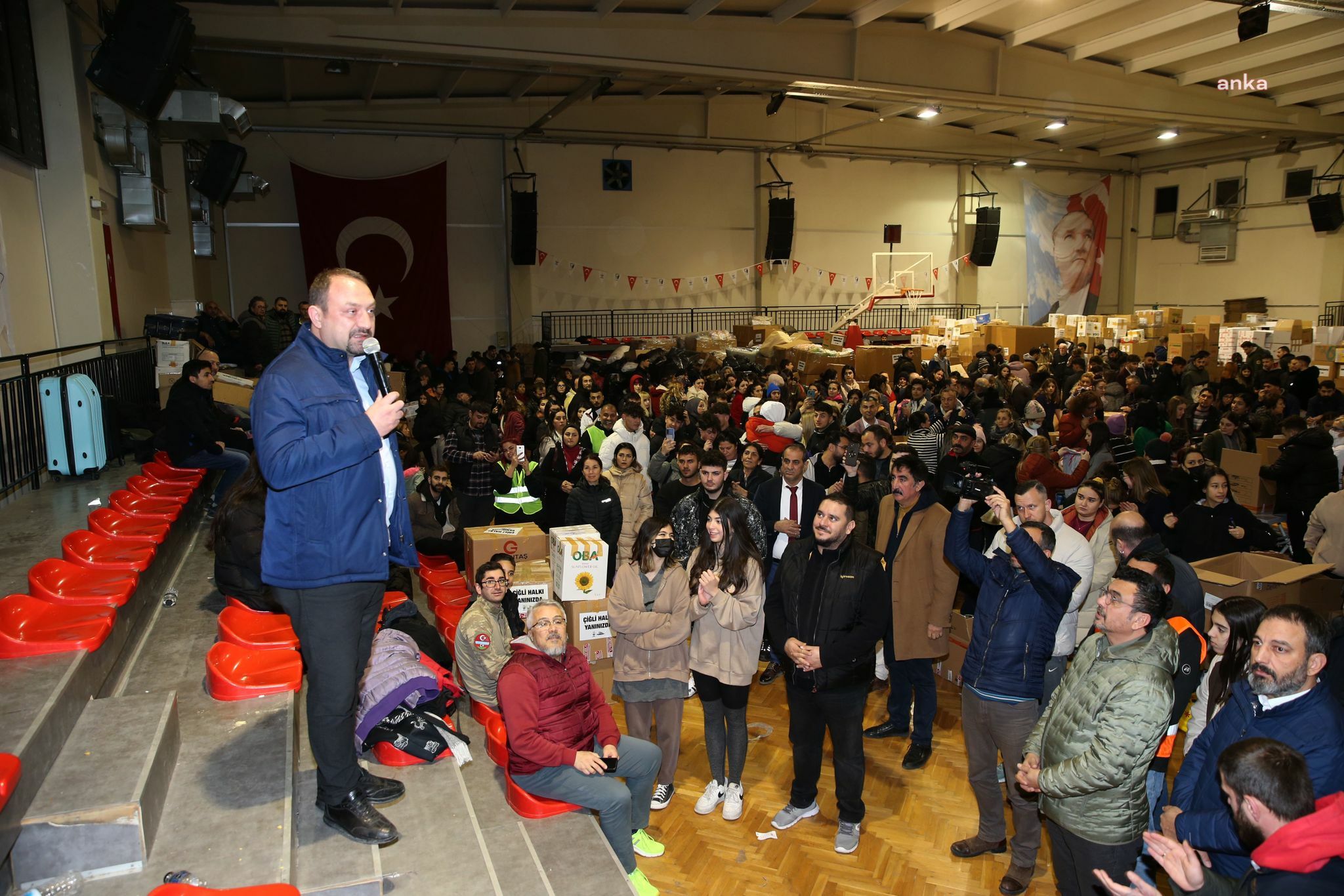 ÇİĞLİ’DE DEPREM DAYANIŞMASI BÜYÜYOR