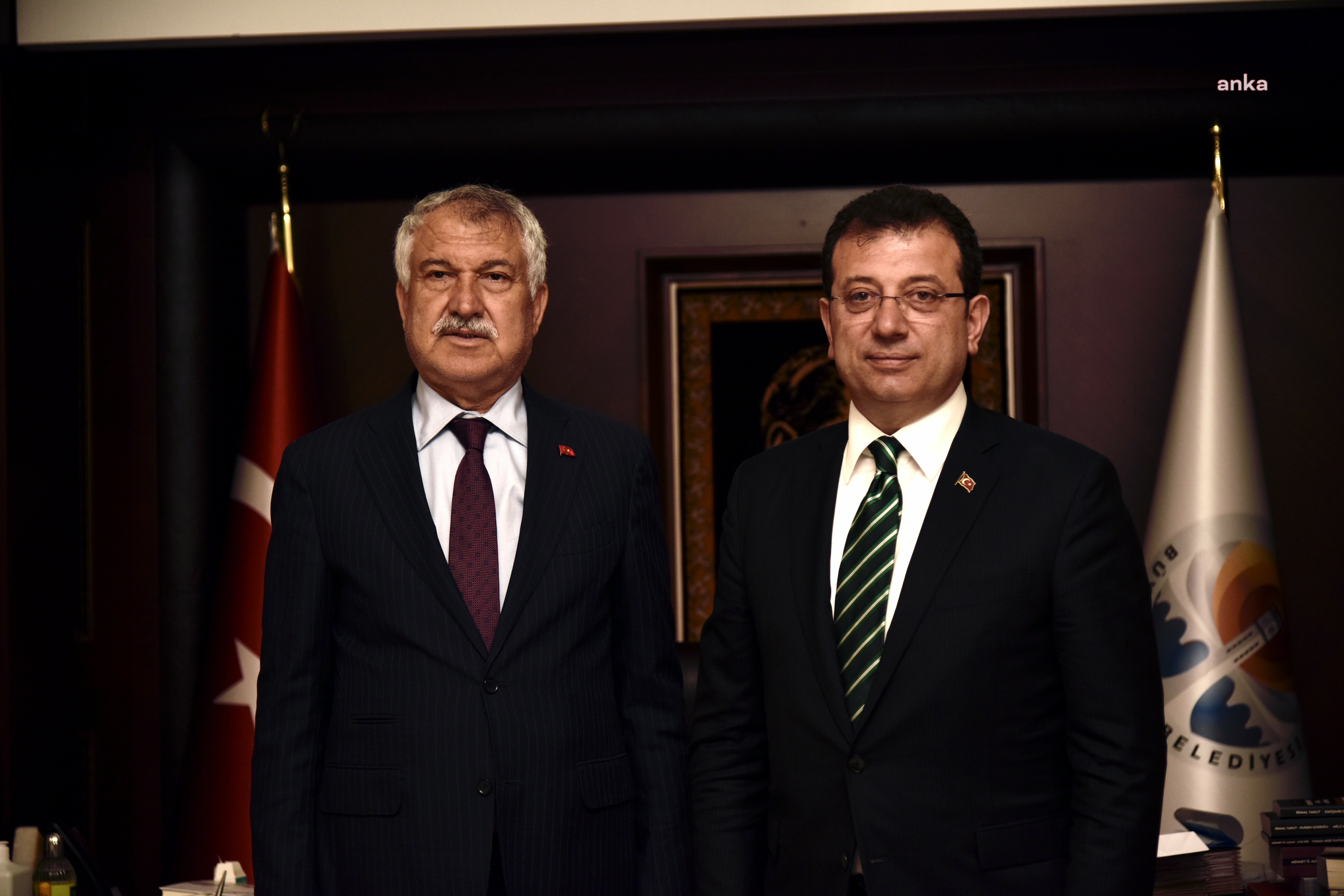 İMAMOĞLU, ZEYDAN KARALAR İLE BİRLİKTE ADANA KRİZ YÖNETİM MASASI’NDA: “BUGÜNE KADAR YAPTIĞIMIZ ORTAK ÇALIŞMALARI ADANA’YA SEVK ETMEYİ, ADANA’YLA ORTAK MASALAR KURMAYI, MASALARIMIZI GENİŞLETMEYİ DİLİYORUZ”