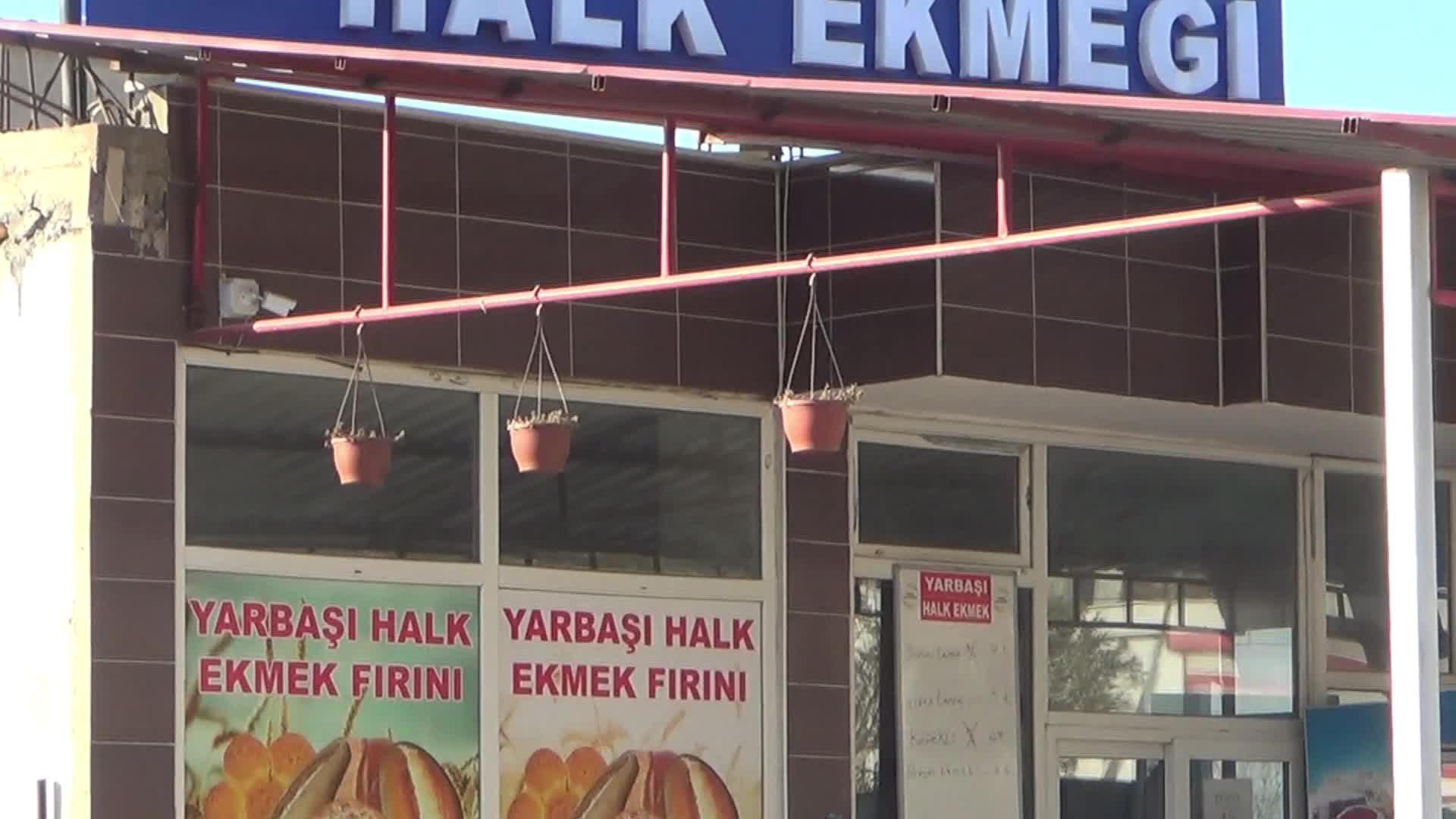 YARBAŞI BELEDİYE BAŞKANI MUSTAFA KAYNAR: DEPREM DOLAYISIYLA EKMEK ÜRETİMİMİZ ARTTI, DEPREMZEDELERE ÜCRETSİZ GÖNDERİYORUZ