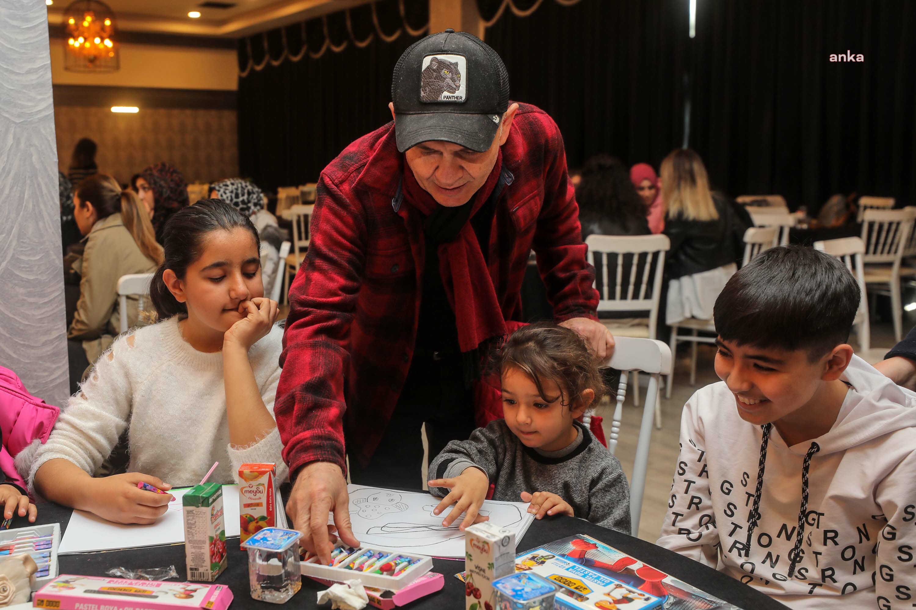 YENİMAHALLE BELEDİYESİ'NDEN DEPREMZEDE ÇOCUKLARA ÖZEL ETKİNLİK