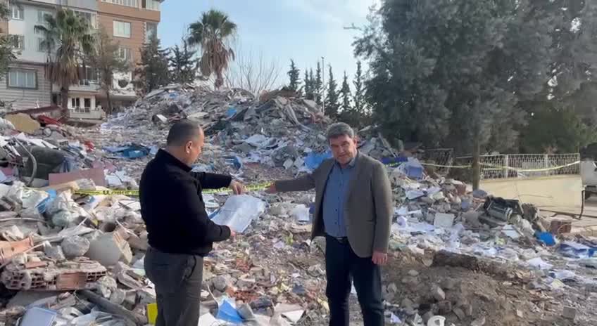 CENGİZ GÖKÇEL: “NURDAĞI BELEDİYE BİNASI DEPREMDE ZARAR GÖRMÜŞ, NEDEN BU BİNA DEPREMDE YIKILMADIĞI HALDE, İŞ MAKİNALARIYLA YIKILDI, BUNUN SORUMLUSU KİM?”