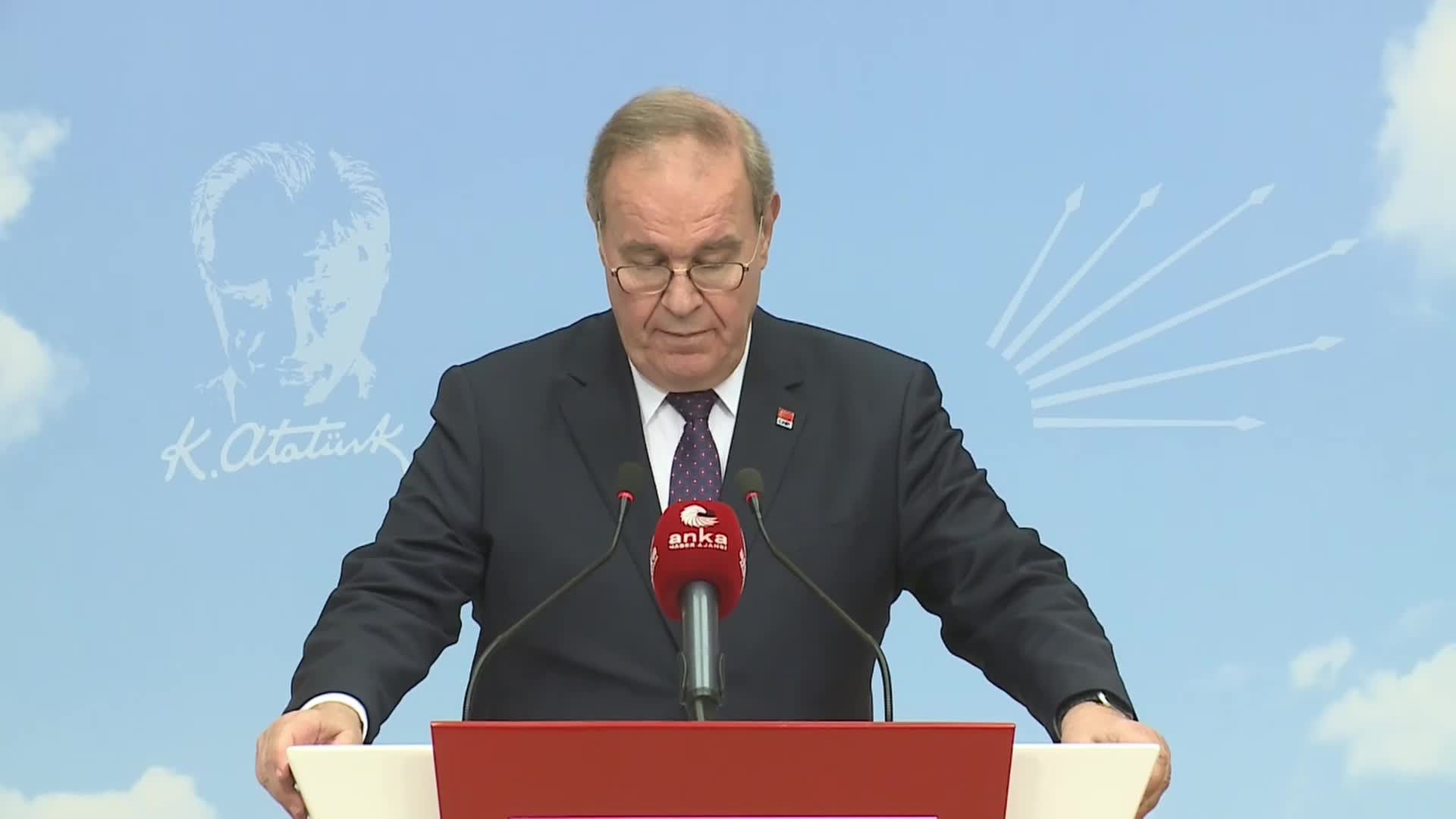 FAİK ÖZTRAK: “MİLLETİN ALTINDA KALDIĞI ENKAZDAN HIZLA KAN PARASI ÇIKARMAYA KALKMAK, AHLAKSIZLIKTIR. KULDAN UTANMANIZ KALMAMIŞ, BARİ ALLAH’TAN KORKUN”