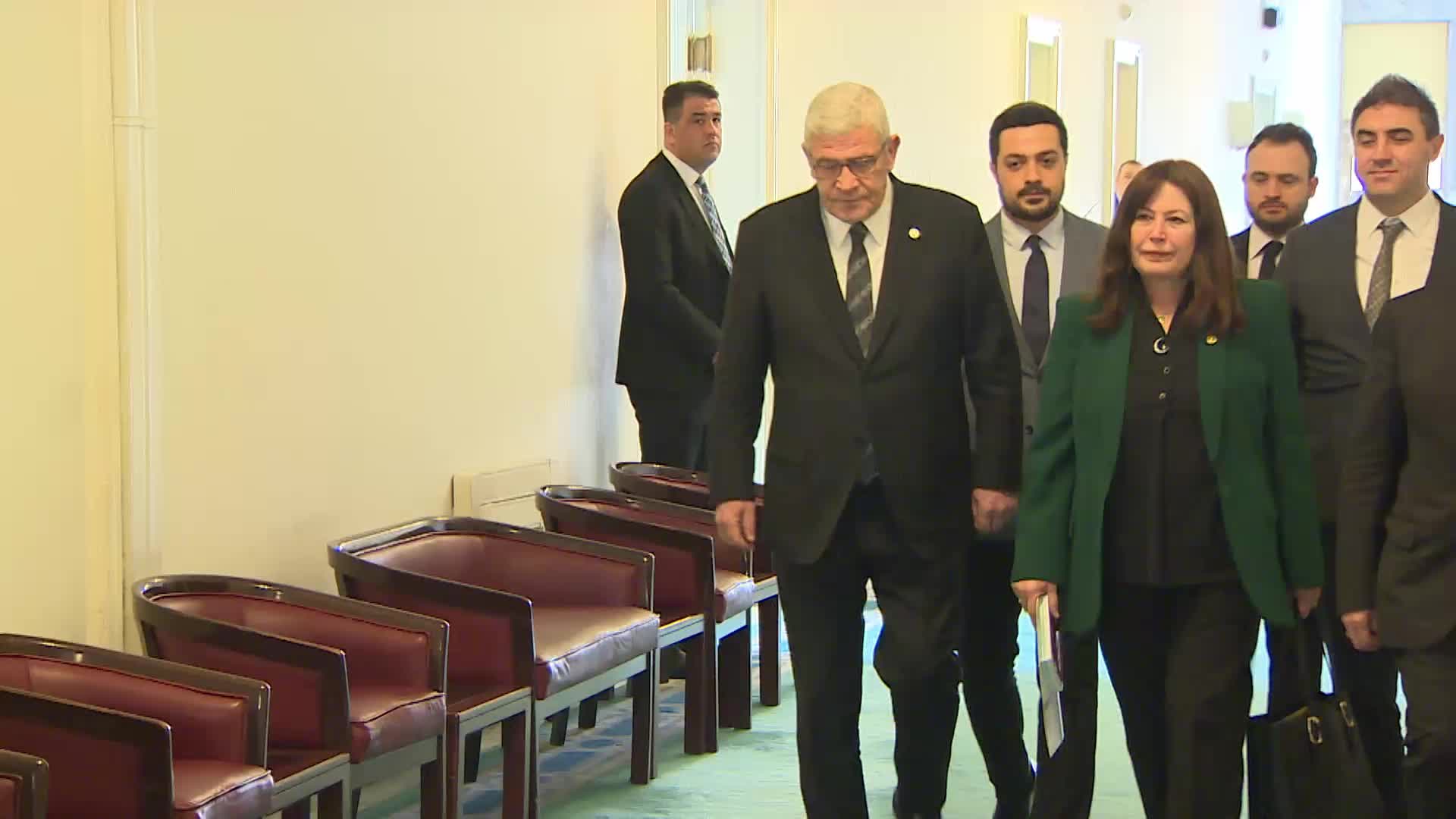 İYİ PARTİ GRUBU, CHP GRUBU'NU TBMM'DE ZİYARET ETTİ. GÜNDEM: DEPREM BÖLGESİNDEKİ SEÇMENLER