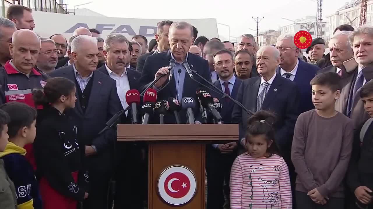 ERDOĞAN: 15 BİN LİRA TAŞINMA YARDIMINI BUGÜN İTİBARIYLA ÖDEMEYE BAŞLIYORUZ