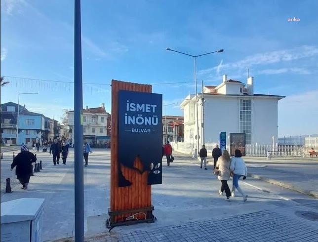 AKP’Lİ BURSA BÜYÜKŞEHİR BELEDİYESİ, MUDANYA BELEDİYESİ’NDEN, İSMET İNÖNÜ’NÜN ADININ YAZILI OLDUĞU TOTEMİN KALDIRILMASINI İSTEDİ