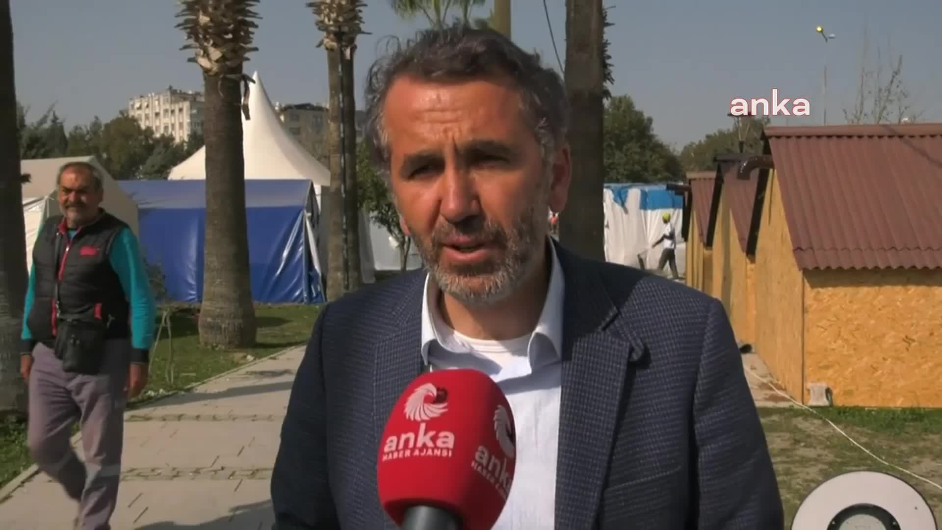 SERKAN TOPAL HATAY SEVGİ PARKI’NDAN SESLENDİ: “MADEM SİZ YAPMIYORSUNUZ, O ZAMAN YAPMALARINA İZİN VERİN. İZİN VERMİYORSANIZ, O ZAMAN SİZ GELİN. SİZ KURUN, SİZ KENDİNİZ YAPIN. ARKADAŞLAR ZATEN GÖNÜLLÜ GELDİLER. İTİRAZ VE SİTEM BUNADIR”