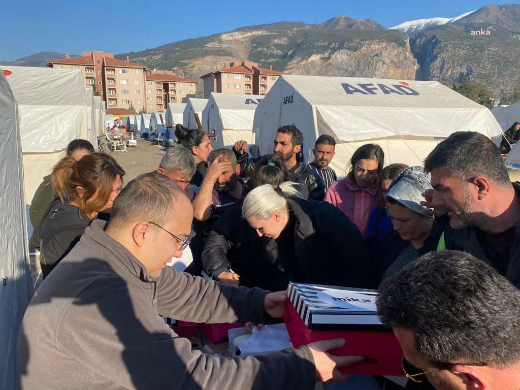 BİLECİK BELEDİYESİ’NİN 12. YARDIM TIR’I DEPREM BÖLGESİNE GÖNDERİLDİ