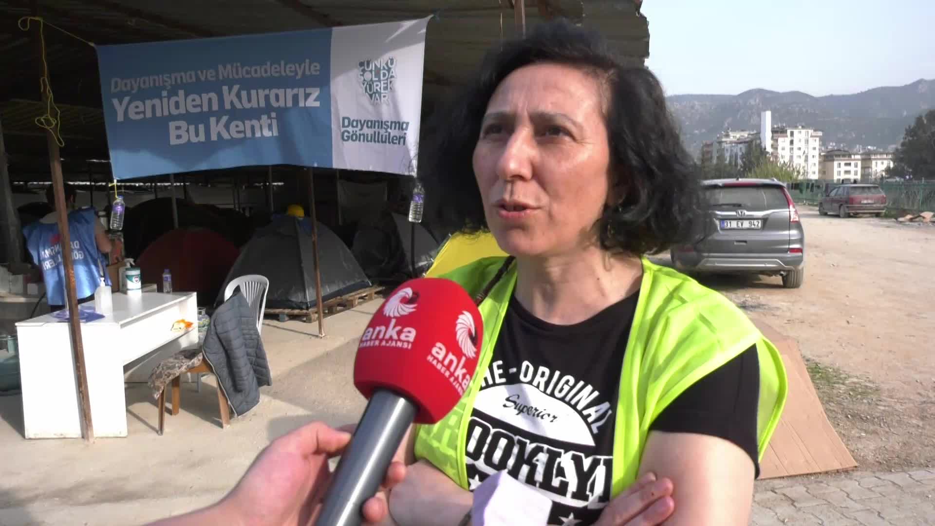 SOL PARTİ PM ÜYESİ ÇATALKAYA: “KÖYLERDE, RANT DEVŞİRMEK İSTEYEN PEK ÇOK AVUKATIN DOLAŞTIĞINI SÖYLEDİ BİZE İNSANLAR. 1000 – 1500 LİRA KARŞILIĞINDA VEKALET TOPLAYIP; ‘TAZMİNAT DAVALARINIZI TAKİP EDEBİLİRİZ’ GİBİ BİR DURUMLA KARŞILAŞTIK”