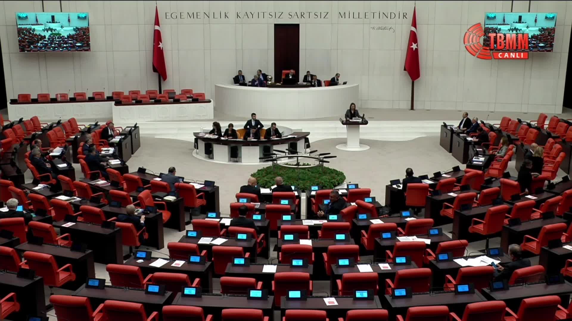 CHP’Lİ AÇIKEL’DEN HÜKÜMETE DEPREM ELEŞTİRİSİ: “HERKESİN CUMHURBAŞKANININ AĞZINDAN ÇIKACAK TEK BİR KELİMEYE VE DİREKTİFE BAKTIĞINI GÖRDÜK”