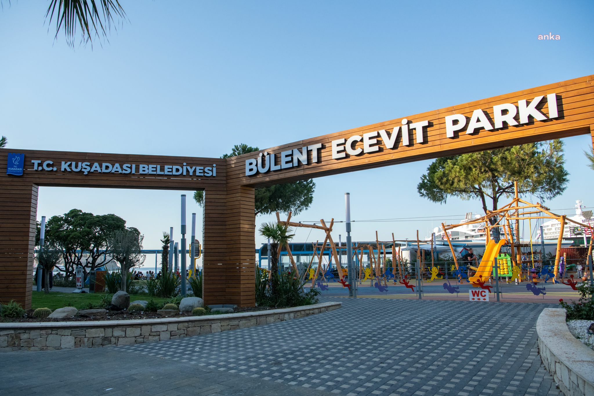 KUŞADASI BELEDİYESİ’NDEN ÇOCUK PARKLARINA KAMERALI GÜVENLİK ÖNLEMİ