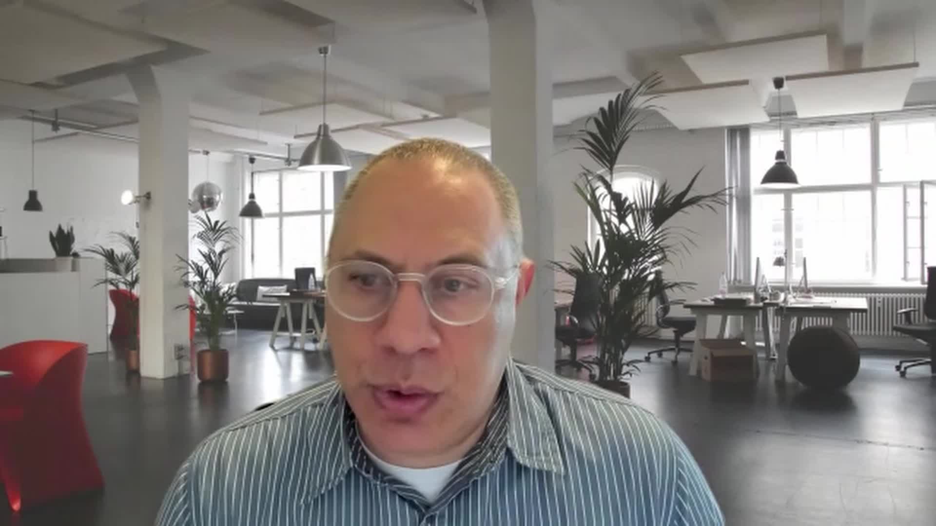 PROF. DR. YAMAN AKDENİZ, EKŞİ SÖZLÜK'E YENİDEN ERİŞİM ENGELİNİ DEĞERLENDİRDİ: "SEÇİME YAKLAŞILDIKÇA TÜM SOSYAL MEDYA PLATFORMLARINA ENGELLEME UYGULAMASINA GİDİLMESİ İHTİMALİ YÜKSELİYOR"