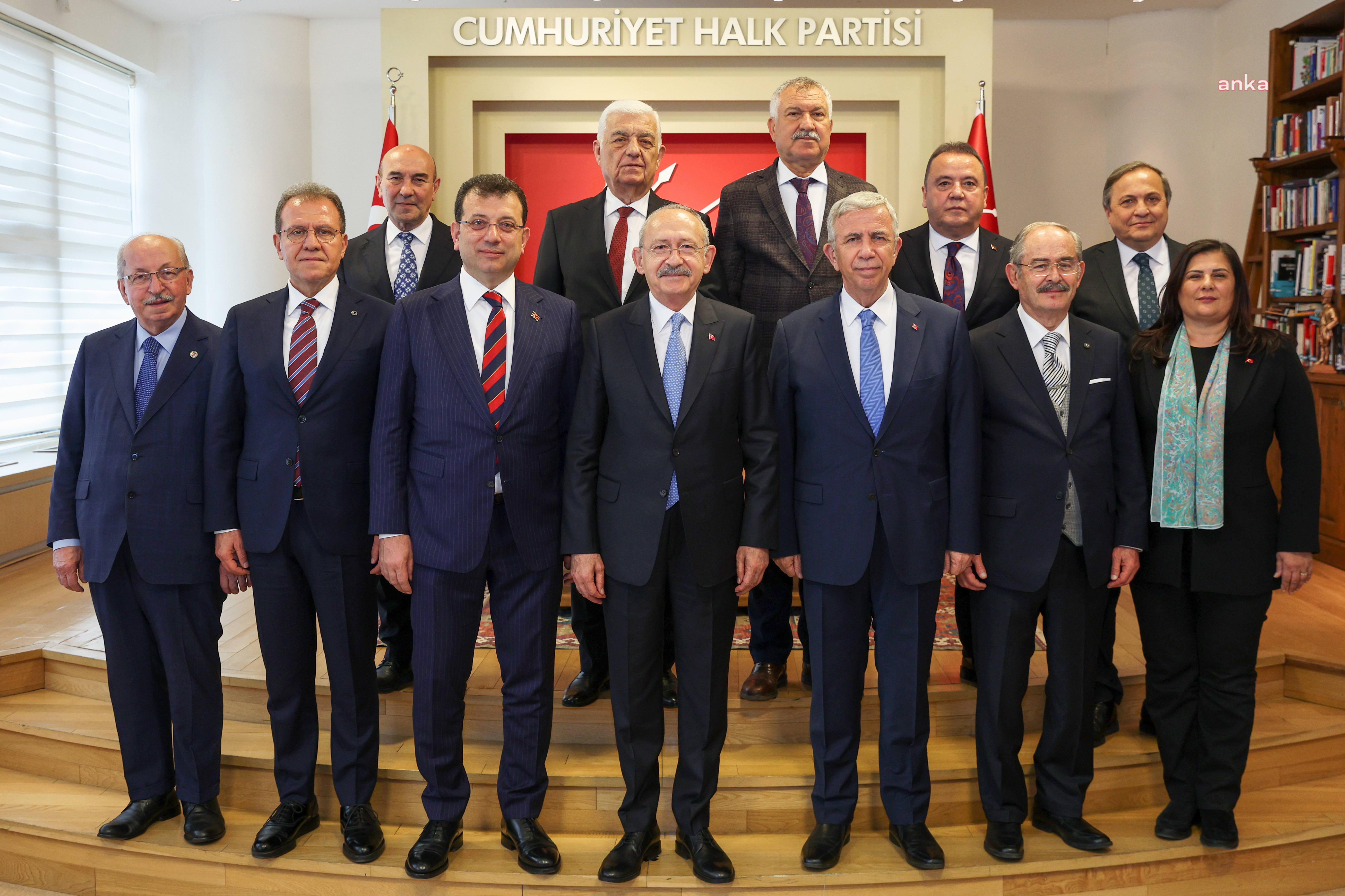 CHP LİDERİ KILIÇDAROĞLU, CHP'Lİ BÜYÜKŞEHİR BELEDİYE BAŞKANLARI İLE BİR ARAYA GELDİ