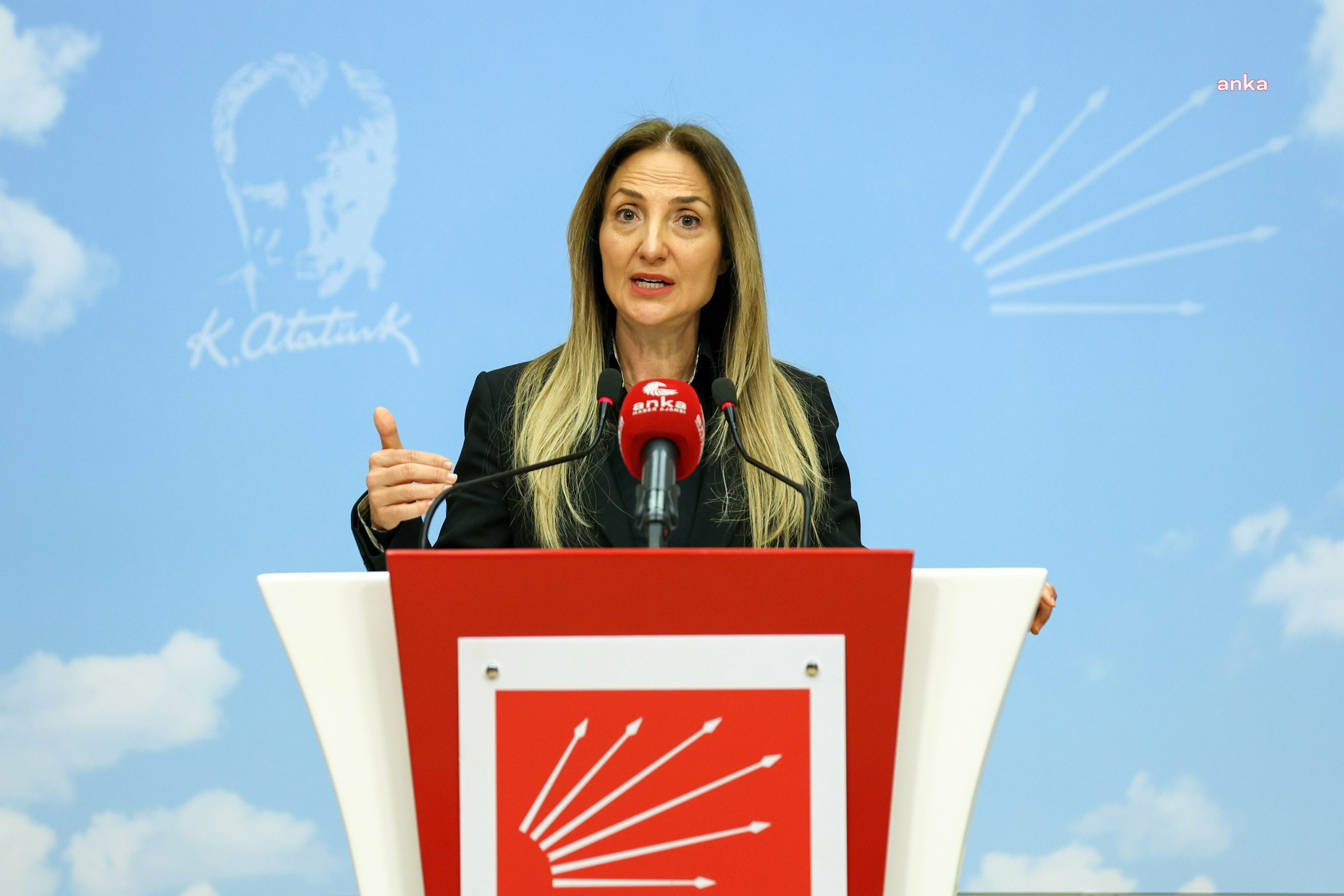 AYLİN NAZLIAKA’DAN BAKAN YANIK’A: “SİZ BİZLE DEĞİL, KAYBOLAN VEYA REFAKATSİZ KALAN ÇOCUKLARLA UĞRAŞIN. KİMLİĞİ BELİRLENEMEYEN 81 ÇOCUK OLDUĞUNU SÖYLEDİNİZ. ONLARIN KİMLİK TESPİTİNİ YAPIN. ‘KAÇ KAYIP ÇOCUĞUMUZ VAR?’ SORUMUZA YANIT VERİN”